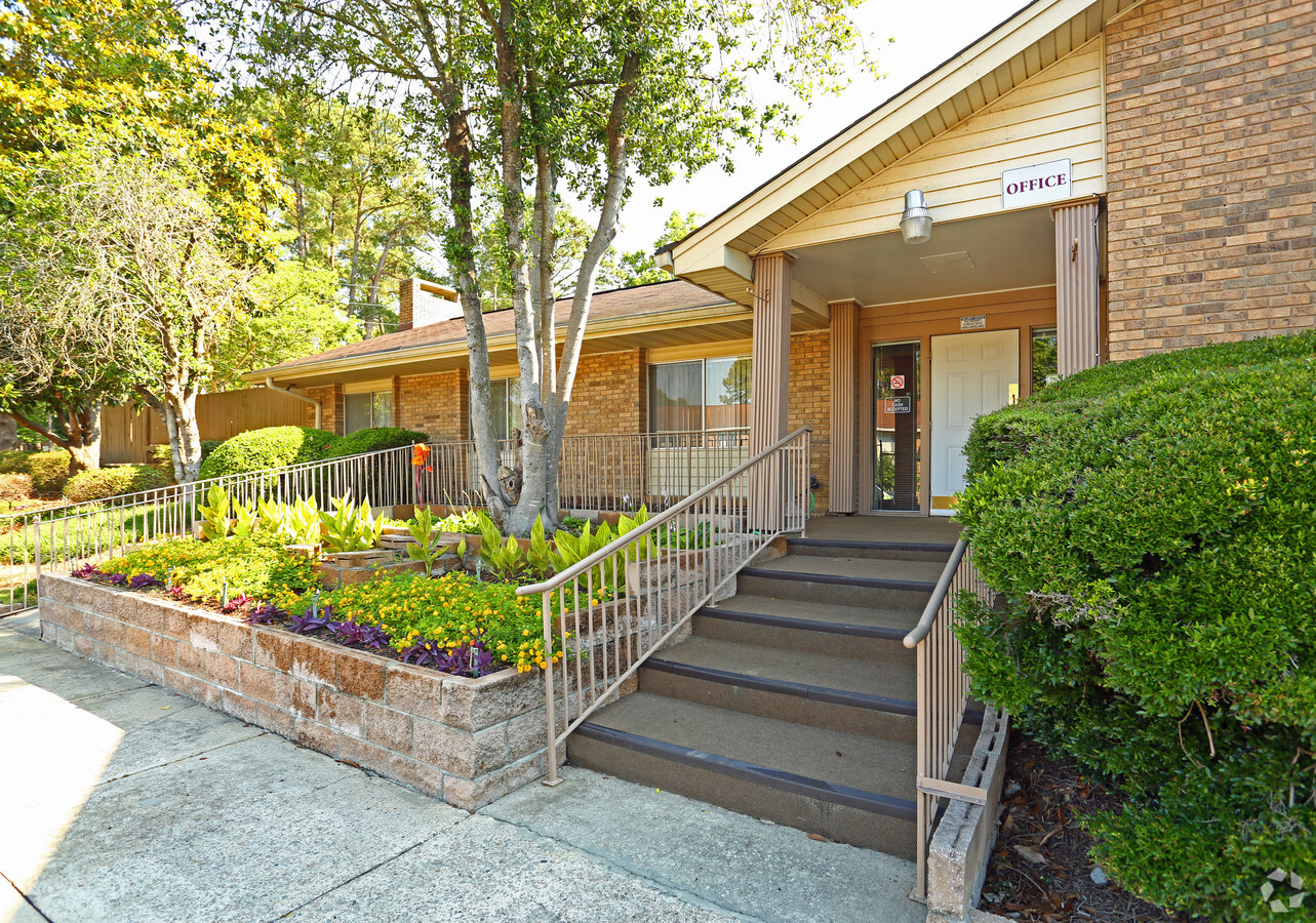 Gallery Tanglewood Apartments