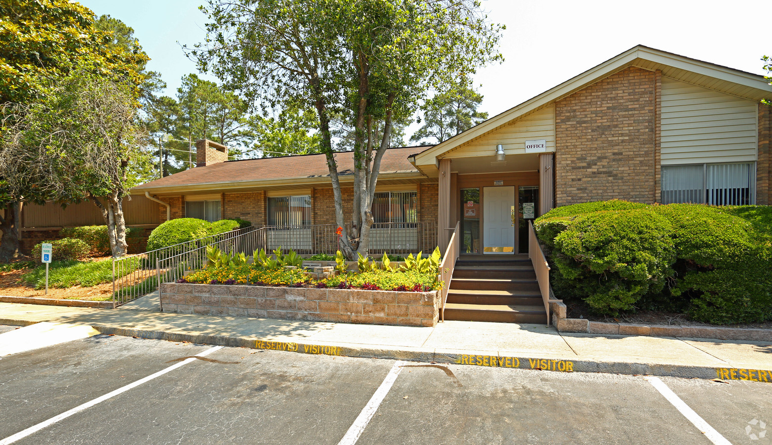 Gallery Tanglewood Apartments